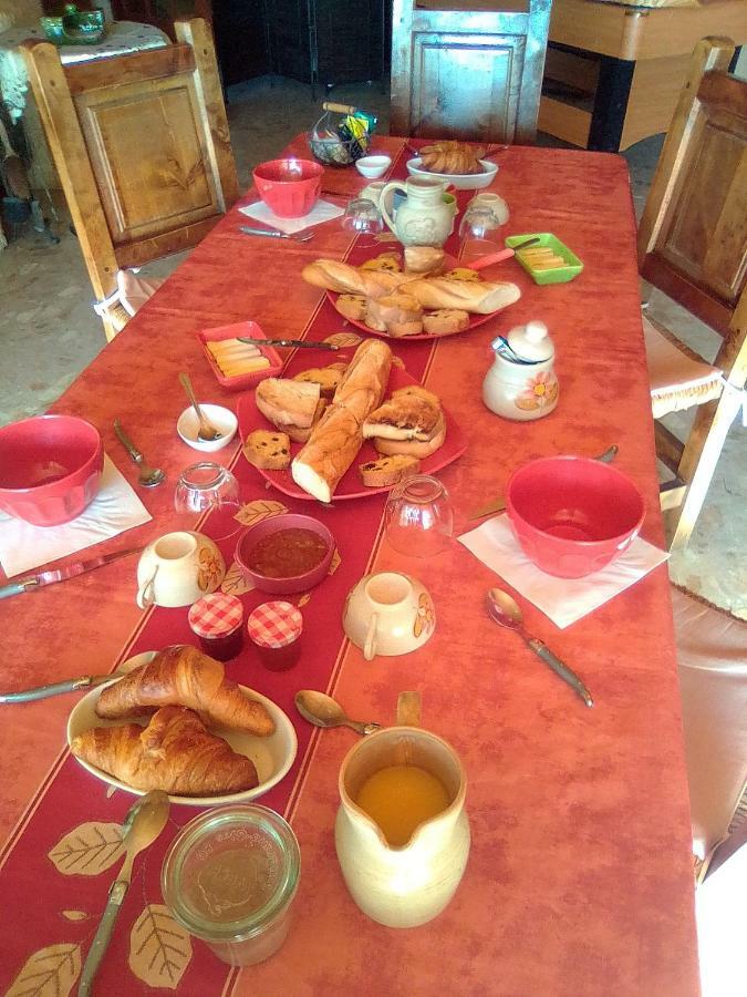 Domaine Des Cigales, Chambre D'Hotes Saint-Martin-d'Aout المظهر الخارجي الصورة